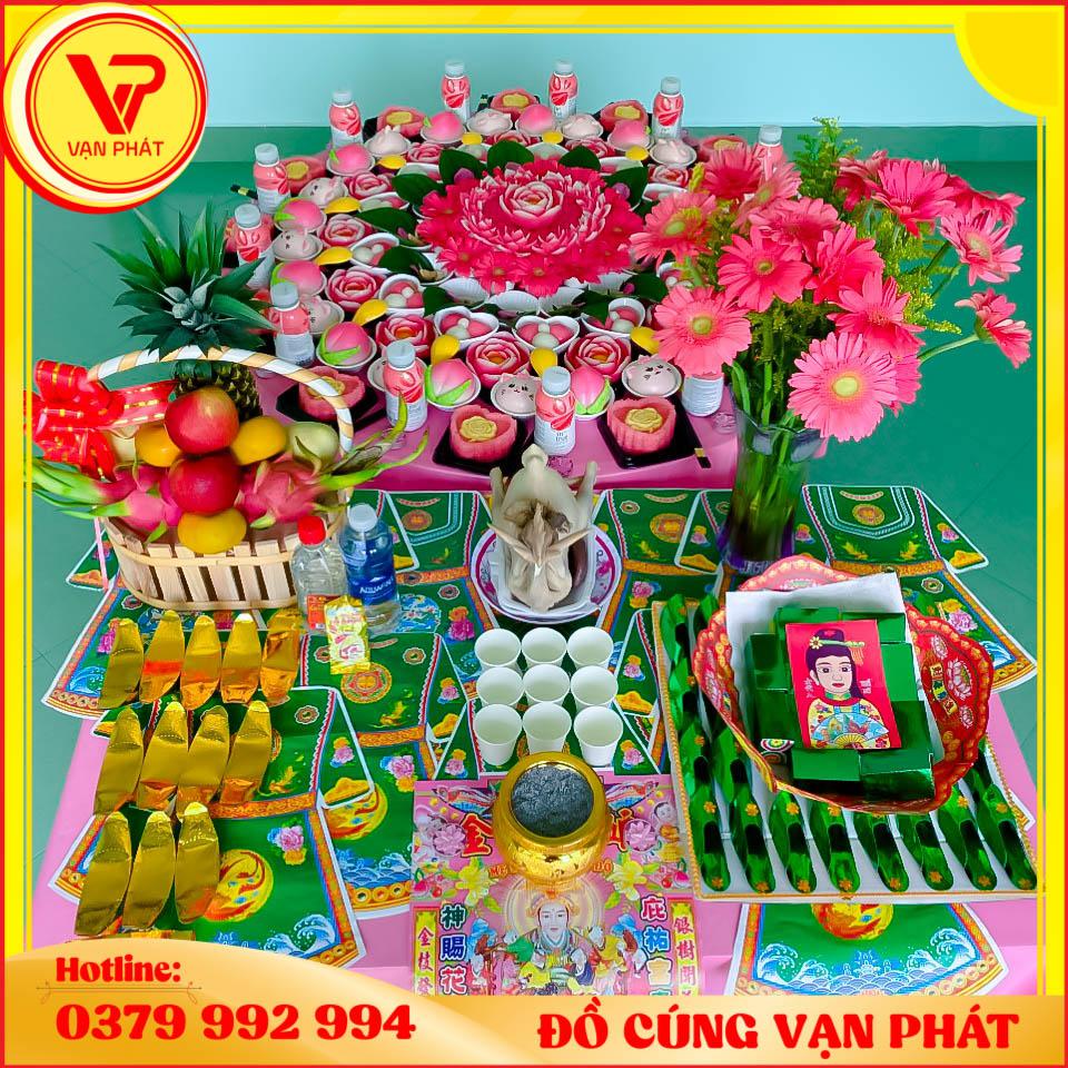 mam-cung-can-cho-be-gai-mau-hong